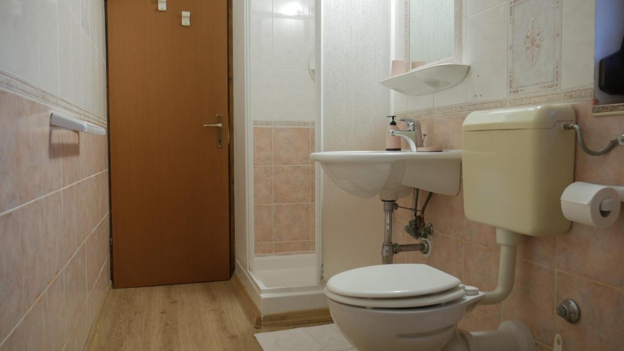Apartment Kornarija Buje Eksteriør billede